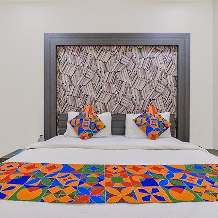 Fabexpress Pearl Villa Ahmedabad Buitenkant foto