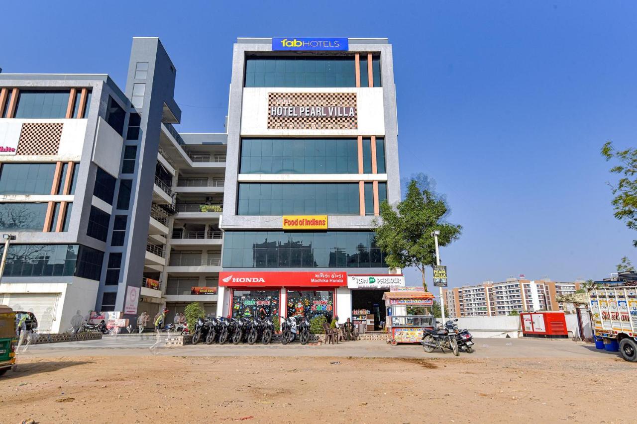 Fabexpress Pearl Villa Ahmedabad Buitenkant foto
