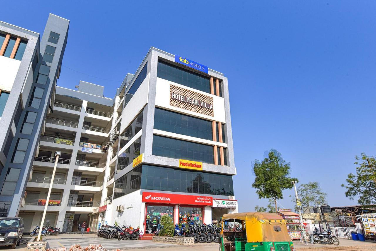 Fabexpress Pearl Villa Ahmedabad Buitenkant foto